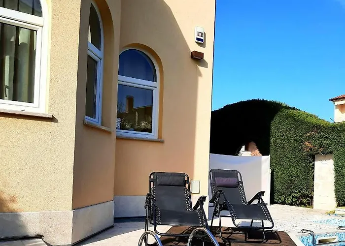 Belgravia Villa Pula