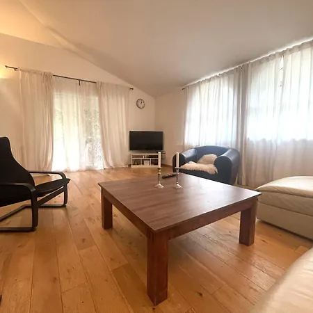 Belgravia Villa *